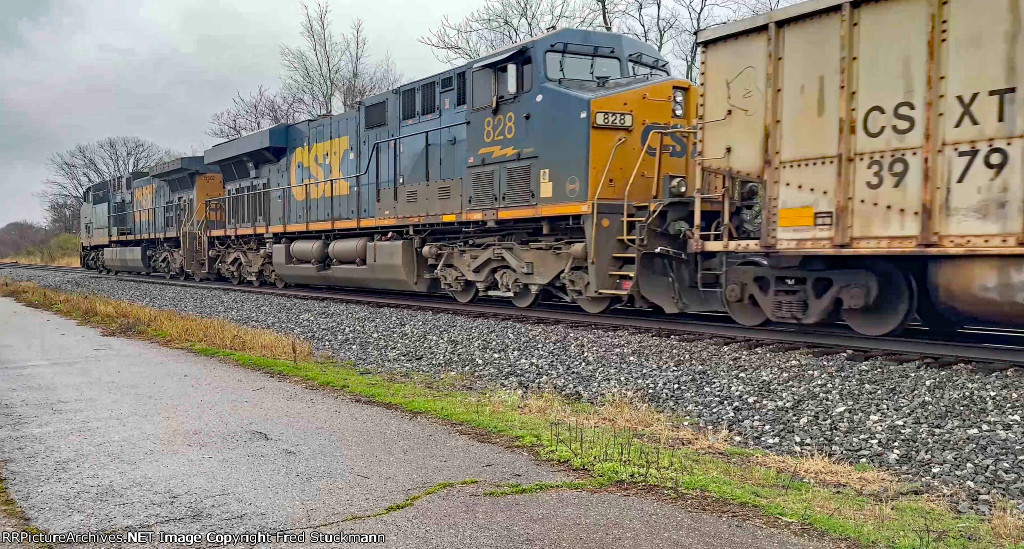 CSX 828